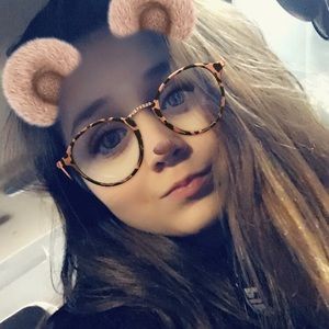 Meet your Posher, Mckenna